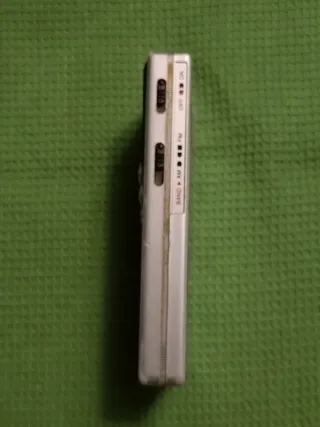 Aiwa CR-M5 es una radio po