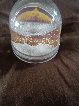 Palla di plastica con acqua