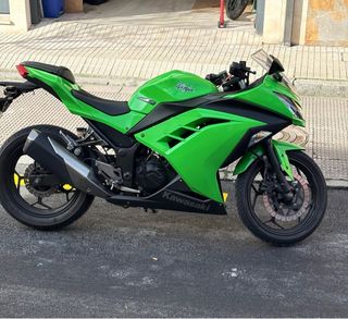 Kawasaki Ninja 300