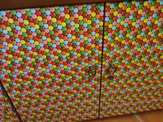 Mueble bajo 4 puertas decorado,no envio