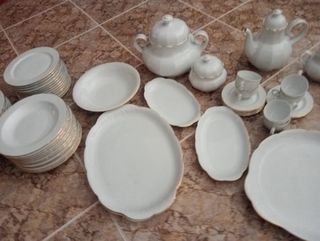 Vajilla de porcelana sin estrenar