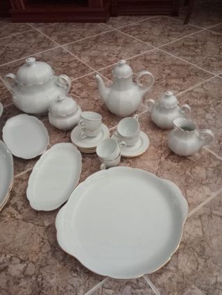 Vajilla de porcelana sin estrenar