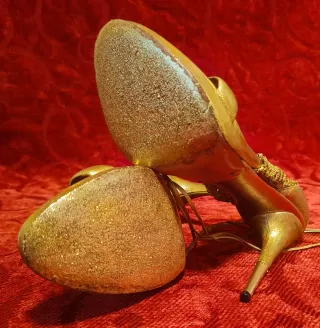 Sandalias Gucci Doradas