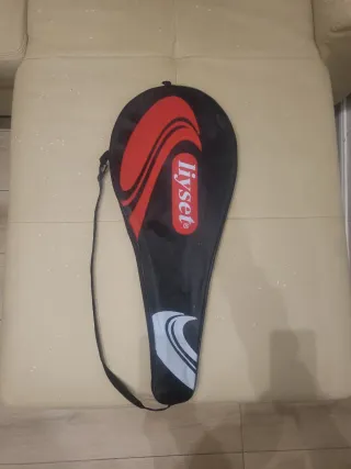 Raqueta de Tenis con funda Nueva