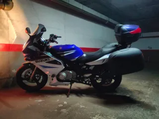 Suzuki GS500F 2008 Azul y Blanca