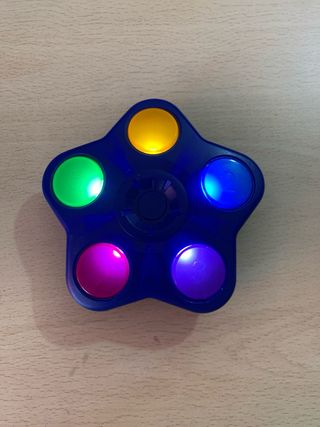 Juguete interactivo con botones numerados