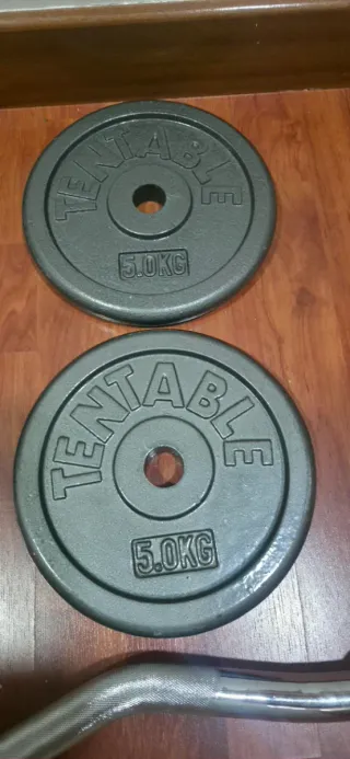 Barra Z con discos de pesas