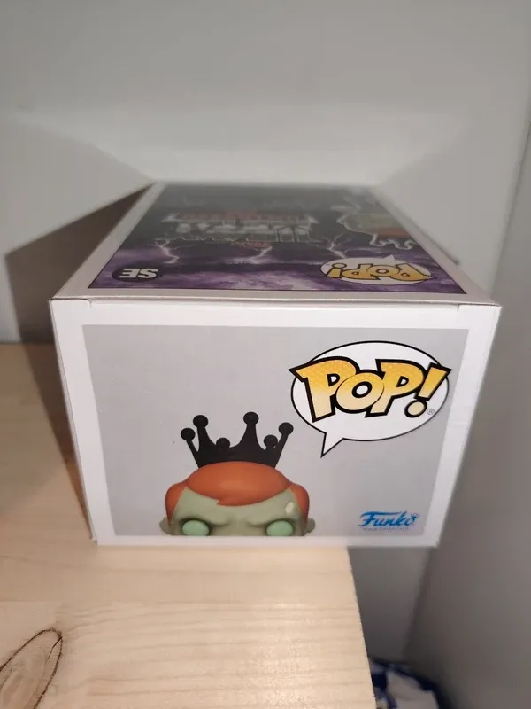 Funko Pop SE Freddy Zombie