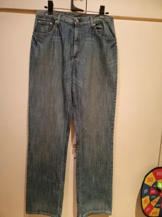 Pantalón tejano pata ancha