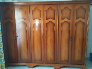 SE REGALA Armario de madera dormitorio