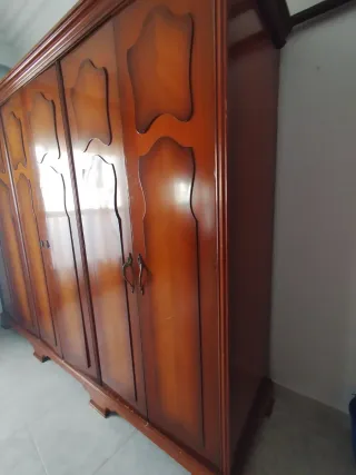 SE REGALA Armario de madera dormitorio