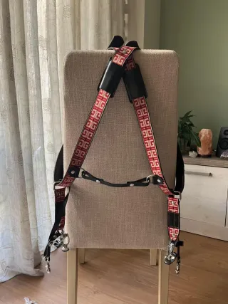 Arnés de cuero By Merro para cámaras de fotos