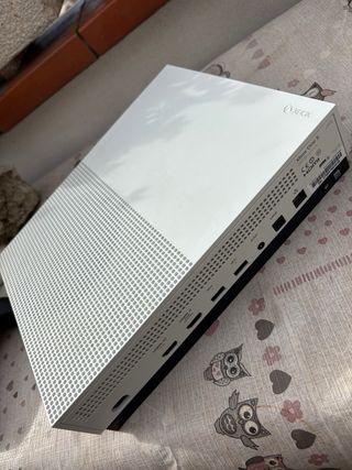 Xbox One S FIFA 17 Edizione Speciale