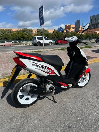 Yamaha Jog RR 50 Scooter