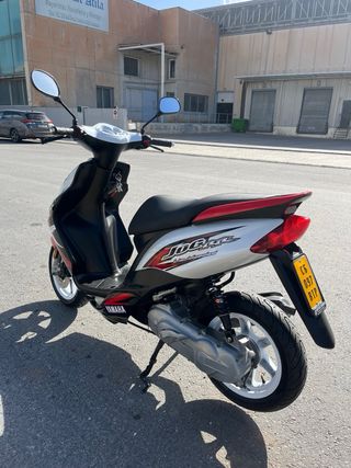 Yamaha Jog RR 50 Scooter
