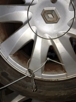 4 Ruedas Renault Megane