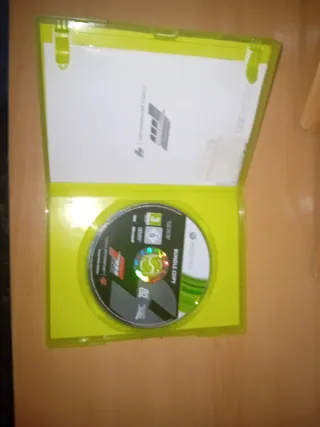 3 Juegos Xbox 360: Forza 4, Flatout, Carbon