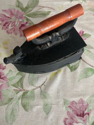 Plancha antigua de hierro