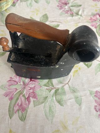 Plancha antigua de hierro