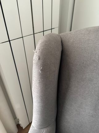 Mecedora de tela gris