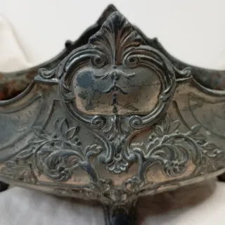 Centro de mesa antiguo modernista