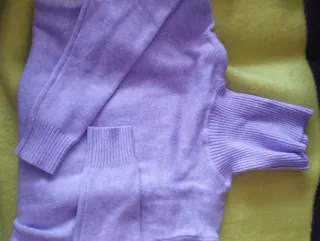 Jersey lila cuello alto