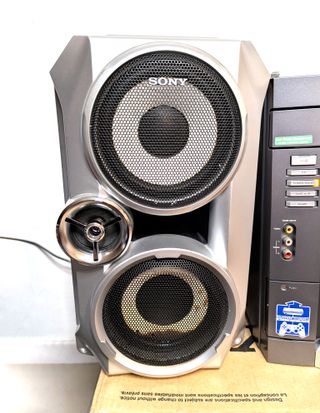 Sony MHC-RG33 originale, testato e funzionante.