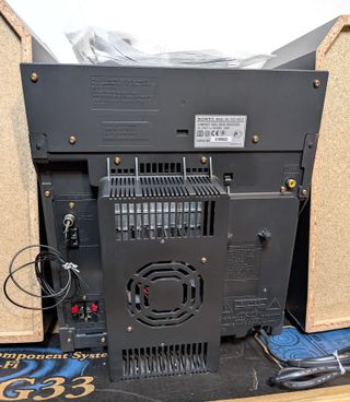 Sony MHC-RG33 originale, testato e funzionante.