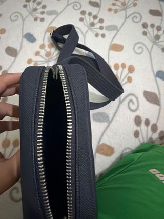 Bolso bandolera Lacoste negro
