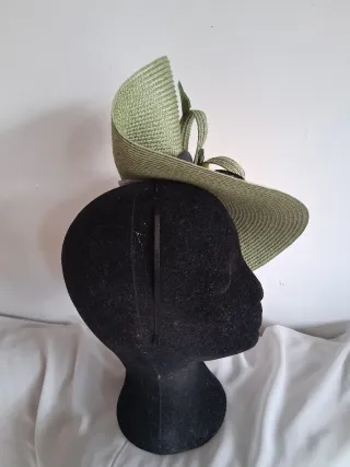 Tocado/pamela verde boda, fiesta, evento