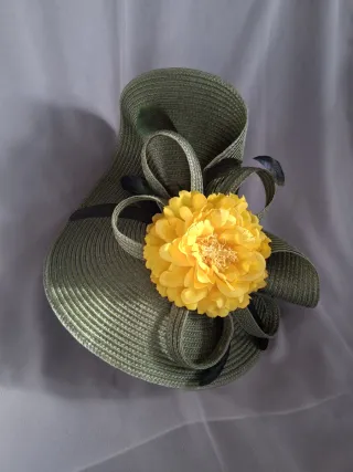 Tocado/pamela verde boda, fiesta, evento