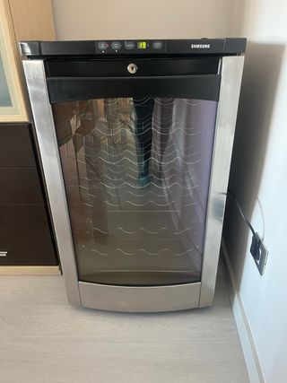 Vinoteca Samsung de alta gama – gran capacidad