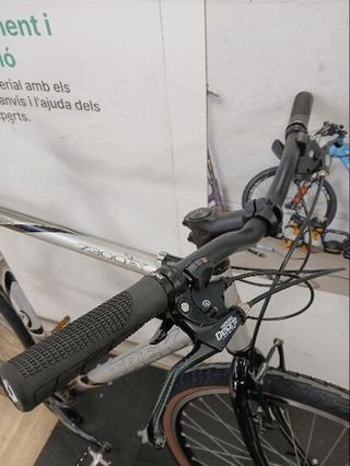Trek 7300FX talla L Rueda 28