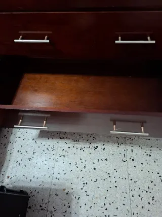 Cómoda 4 cajones madera maciza y cristal