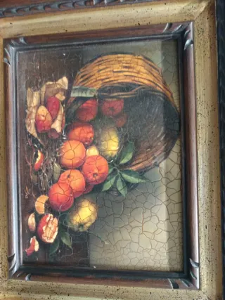 Stampa su tavola con frutta e cestino