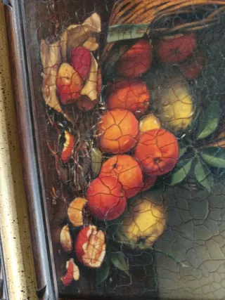 Stampa su tavola con frutta e cestino