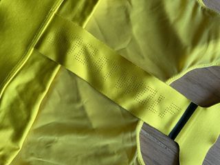 Sujetador deportivo Squat Wolf amarillo