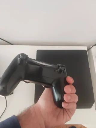 PS4 (PlayStation 4) Negra