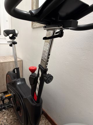 Bicicleta Estática BH RDX ONE