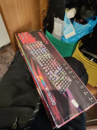 Teclado PRITECH USB RGB PBP-185