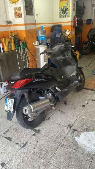 Yamaha x Max 125
