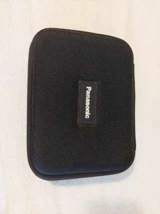 Cascos Panasonic Bluetooth portátiles con funda