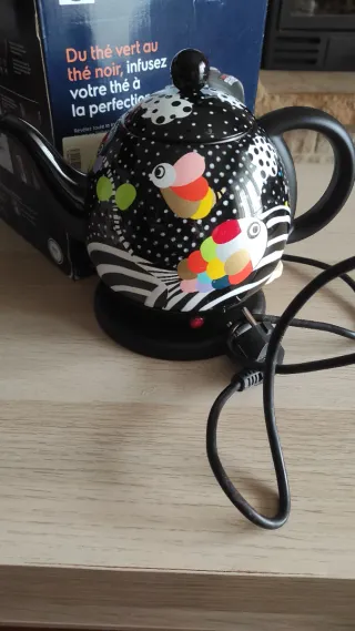 Bollitore Pylones design 1 lt