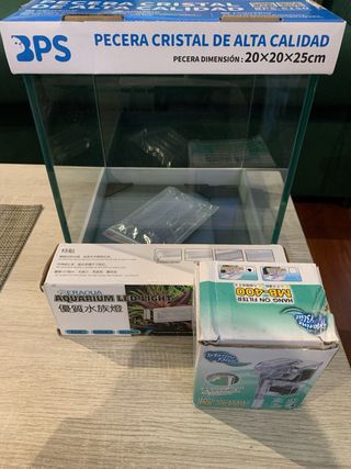 Acuario de cristal 20x20x25cm