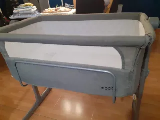 Moisés para bebé gris