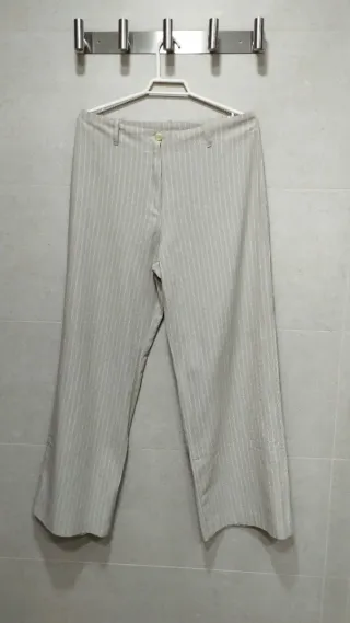 Dos pantalones anchos verano beige y gris