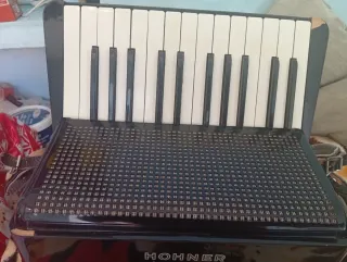 Acordeón Hohner Student IV Negro