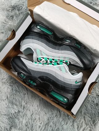Nike Air Max 95 Gris y Verde/Azul (41)