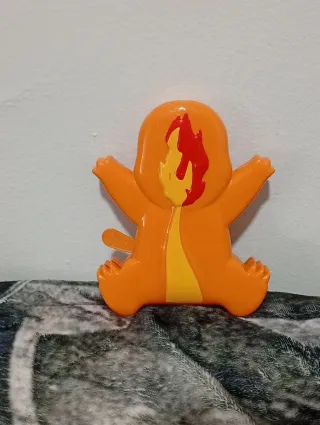 Monedero Charmander + Lata