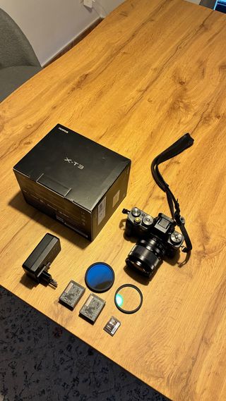 Fujifilm X-T3 + XF 18-55mm